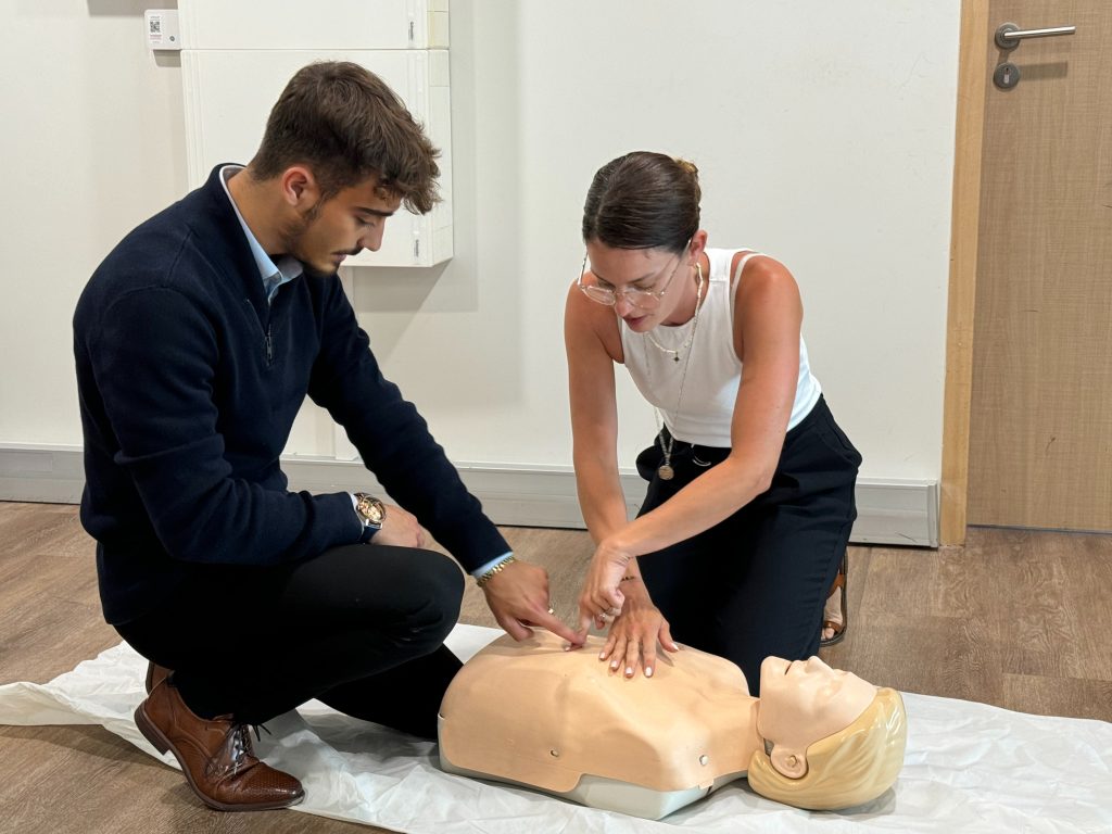 Massage sur mannequin - Sauveteur Secouriste du Travail / Recyclage SST